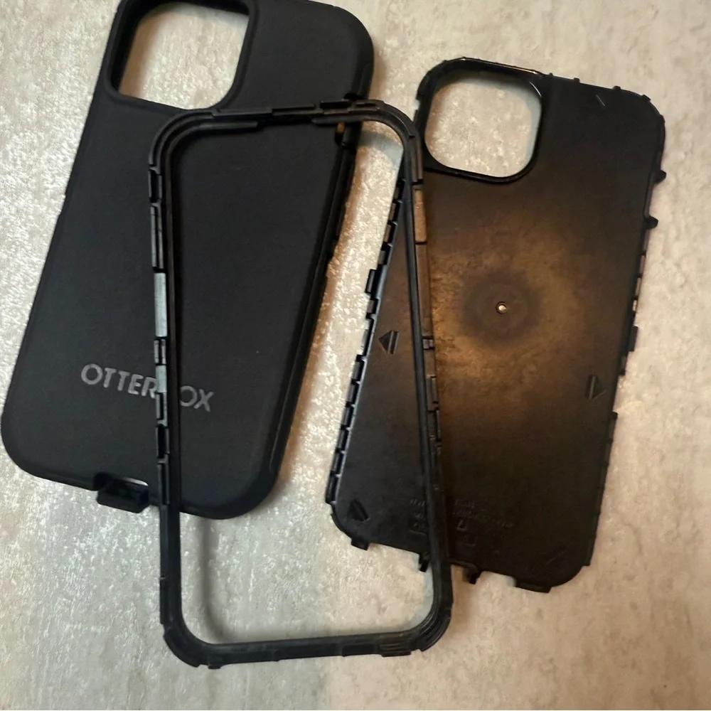 OtterBox Drop + iPhone 15 Black Rugged Phone Case for Maximum Protection